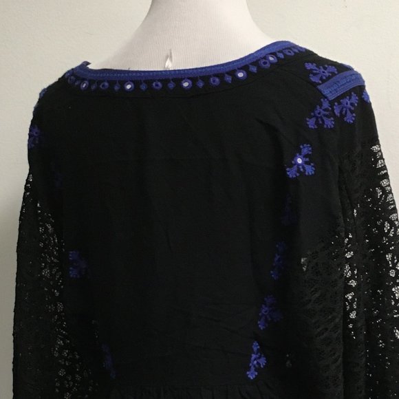 Free People lace black blue embroidered boogie top boho long sleeve M - Picture 8 of 8
